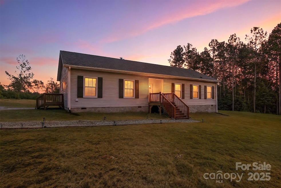 158 Semper Fidelis Rd, Olin, NC 28660 - photo 1