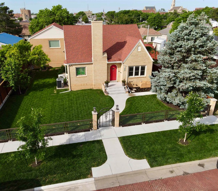 Pending $599,000