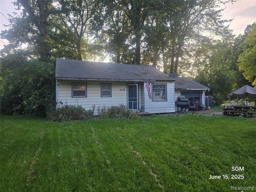 Front of the house from Raywood