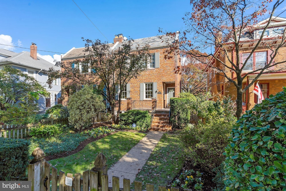 5409 41st St NW, Washington, DC 20015 - photo 1