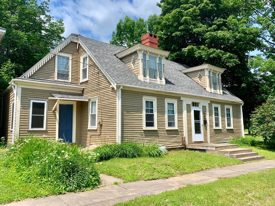 2 Elm St Eastport from front left