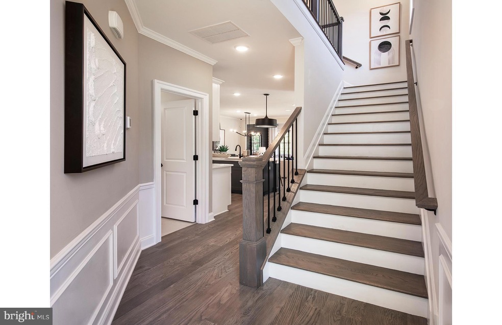 709 Finlay Dr, Franconia, PA 18924 - photo 1