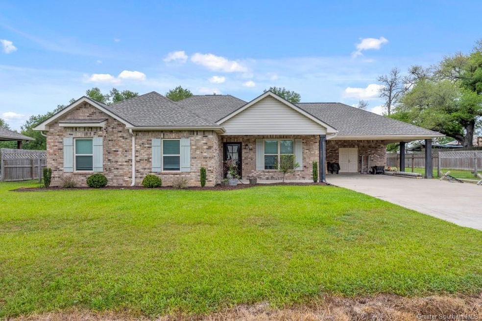 2210 Katie St, Vinton, LA 70668