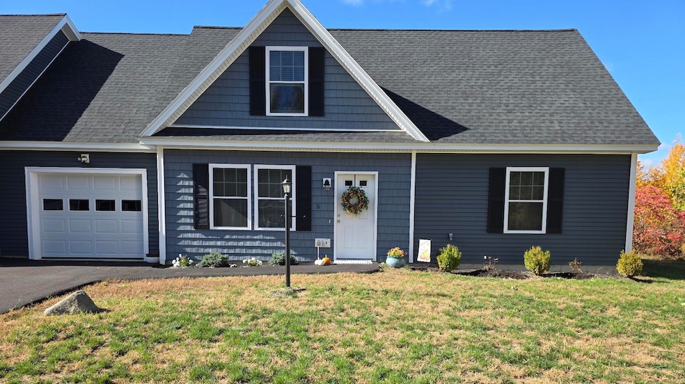 5 Granite Dr unit 5, Sanford, ME 04073 - photo 1