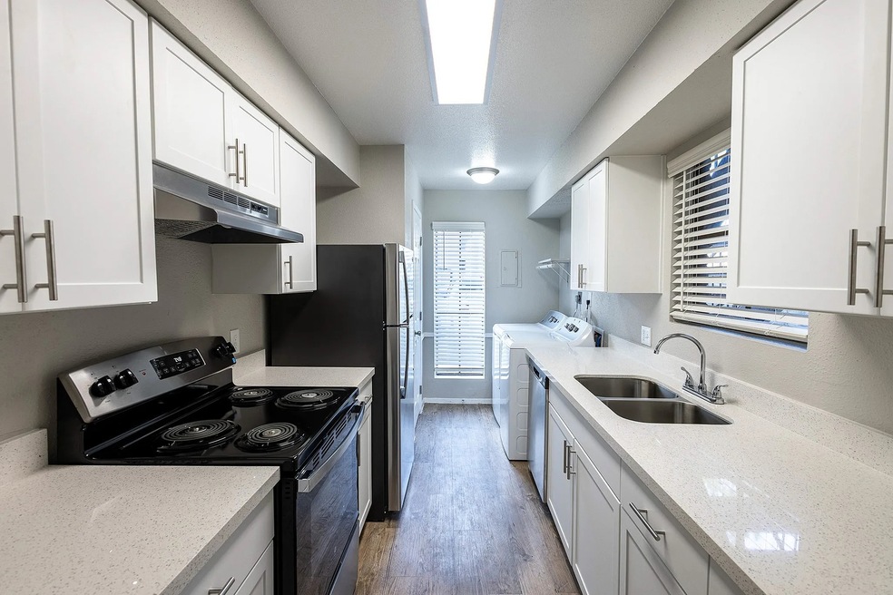 1230 Fm 1960 Bypass Rd E unit 1407, Humble, TX 77338 - photo 1