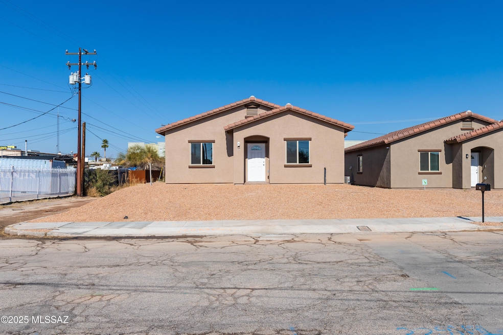 19 E Elm St, Tucson, AZ 85705 - photo 1