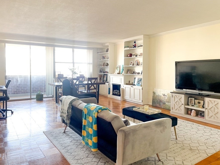 Hawthorne Place Condominium unit 11A, Boston, MA 02114 - photo 1