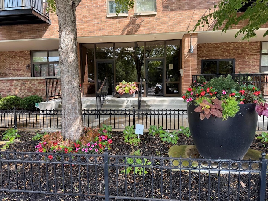 Rennaissance Place unit 511S, Chicago, IL 60615 - photo 1