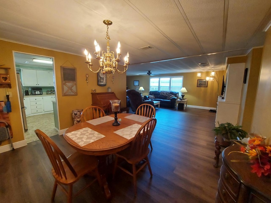 51 Sea Fern Dr unit 169, Leesburg, FL 34788 - photo 1