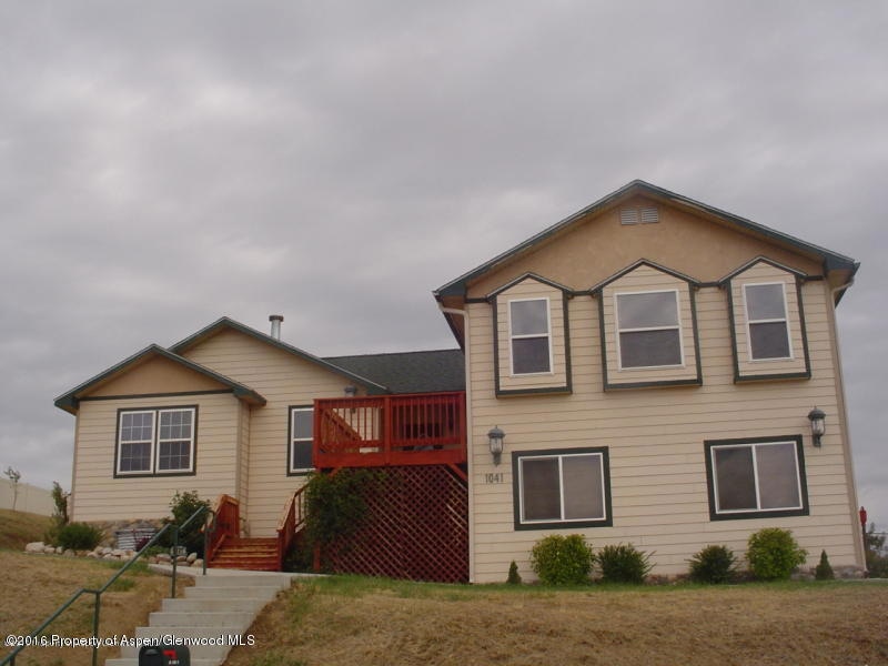 1041 Harris Dr, Craig, CO 81625 - photo 1