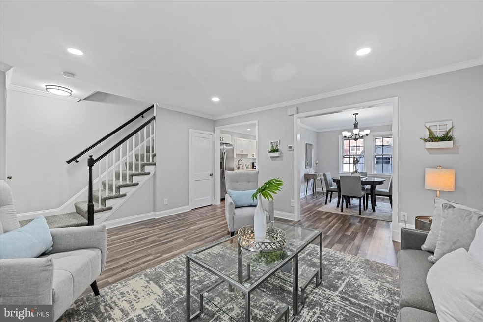 806 N Chapel Gate Ln, Baltimore, MD 21229 - photo 1