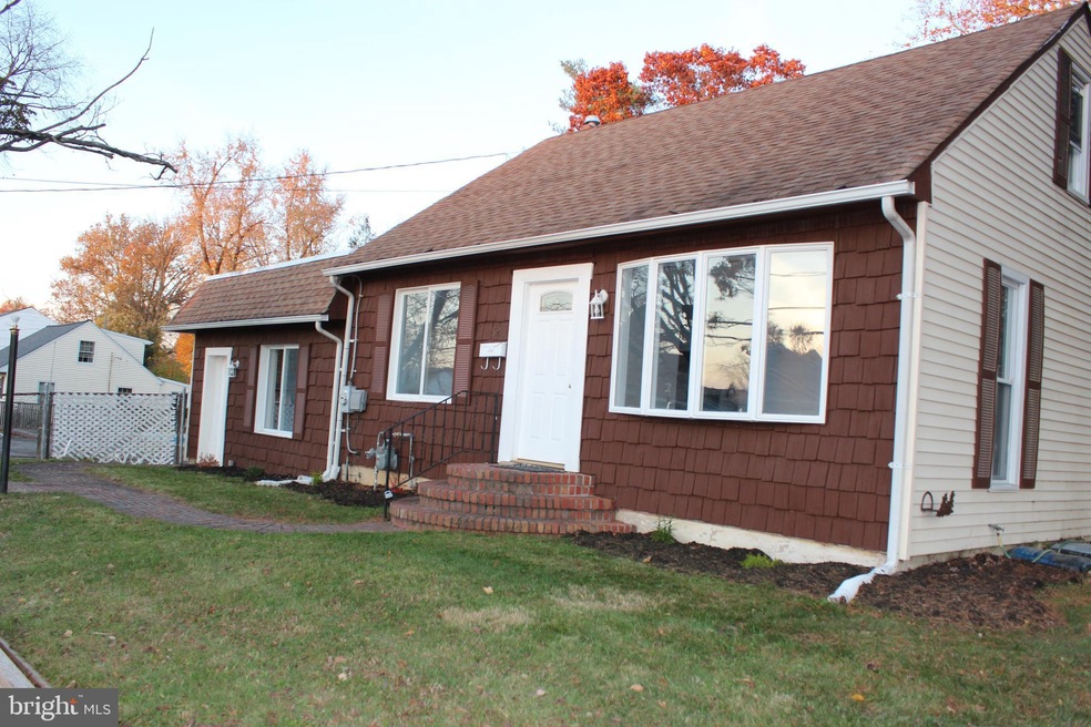 521 W Evesham Ave, Magnolia, NJ 08049 - photo 1