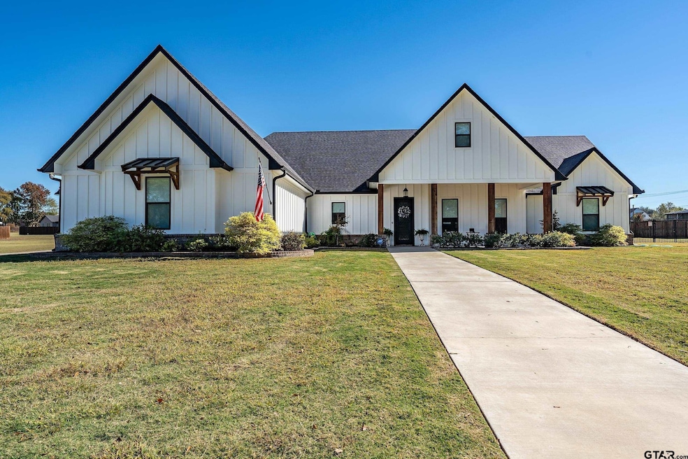 For Sale $975,000 • Co-Listing Agent