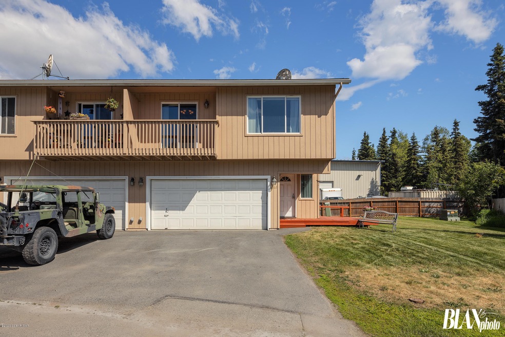 Welcome Home to Stunning 4962 Barrington