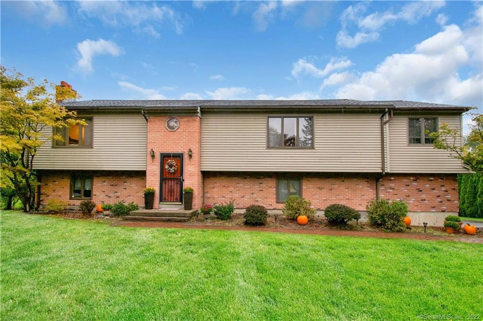 230 N Maple St, Enfield, CT 06082 - photo 1