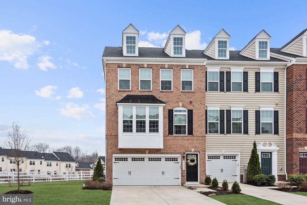 937 Magnolia Blossom Ct, Sykesville, MD 21784 - photo 1