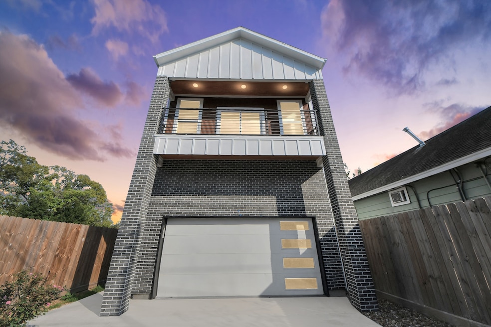 3508 Omega St unit A, Houston, TX 77022 - photo 1