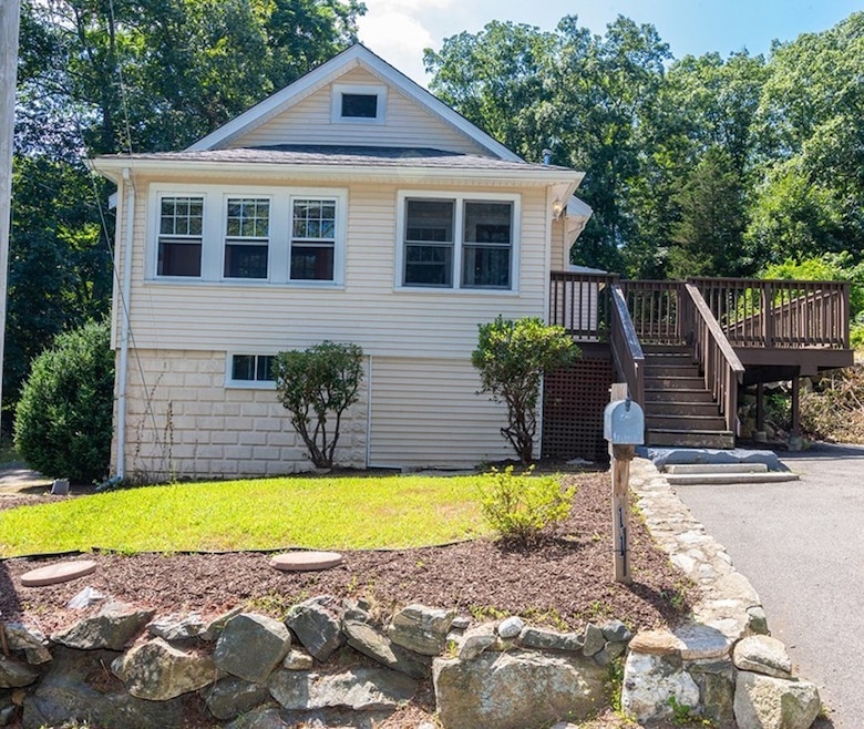 11 Courtland St, Milford, MA 01757 - photo 1