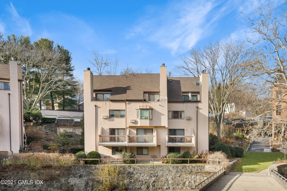 12 Glenville St unit 305, Greenwich, CT 06831 - photo 1