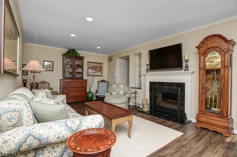 9 Heritage Dr, Chatham, NJ 07928 - photo 1