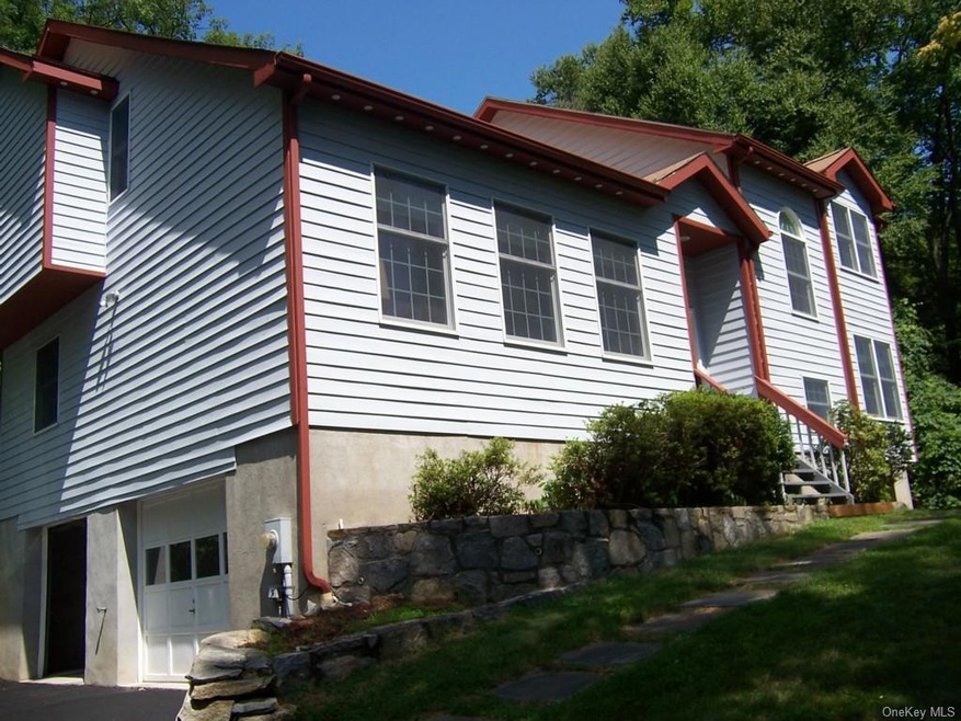 22 Angela Dr, Putnam Valley, NY 10579 - photo 1