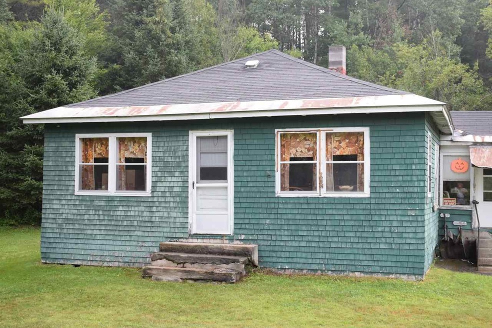 3207 Oregon Rd, Lunenburg, VT 05906 - photo 1