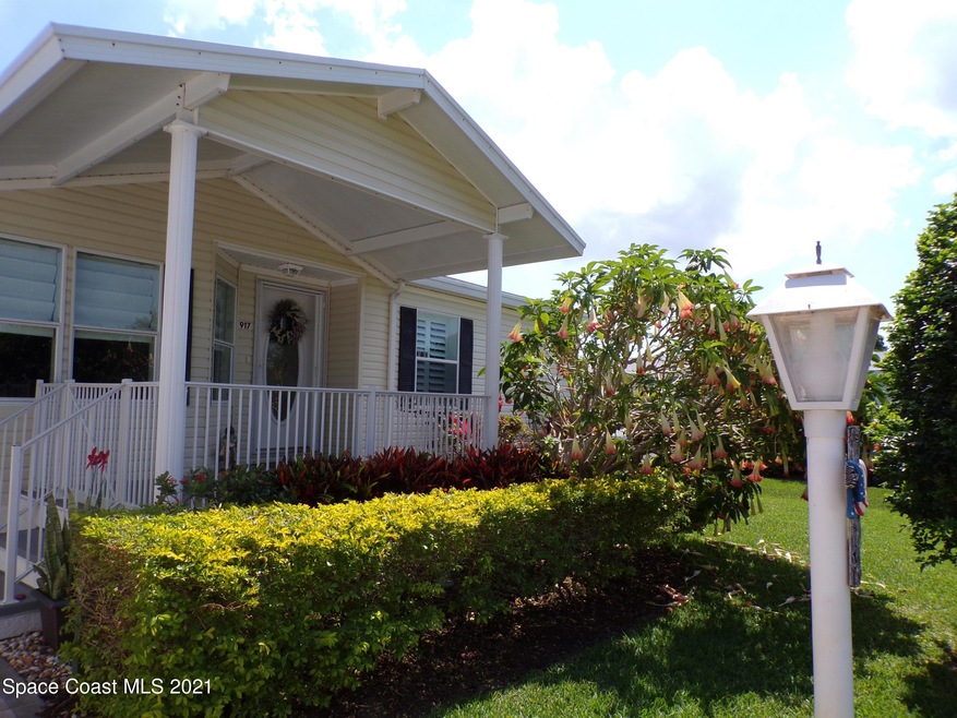 917 Evergreen St, Sebastian, FL 32976 - photo 1