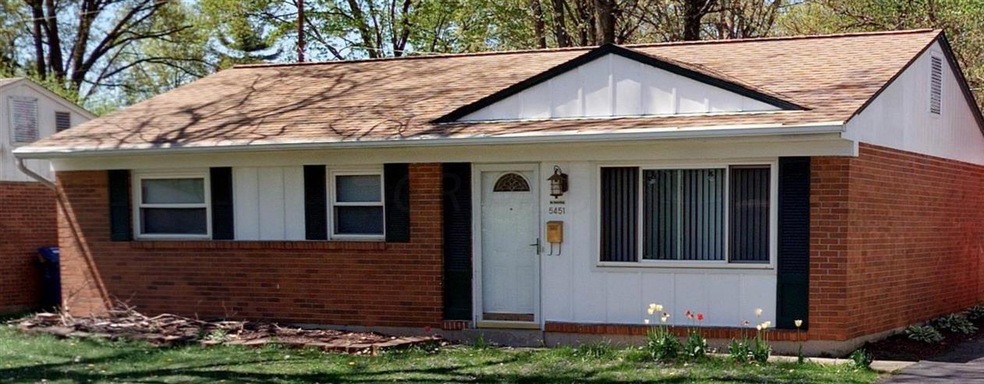 5451 Darcy Rd pic