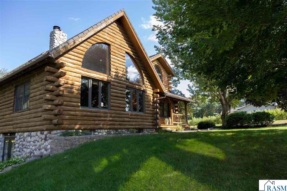 45493 Jeremy Dr, New Ulm, MN 56073 - photo 1