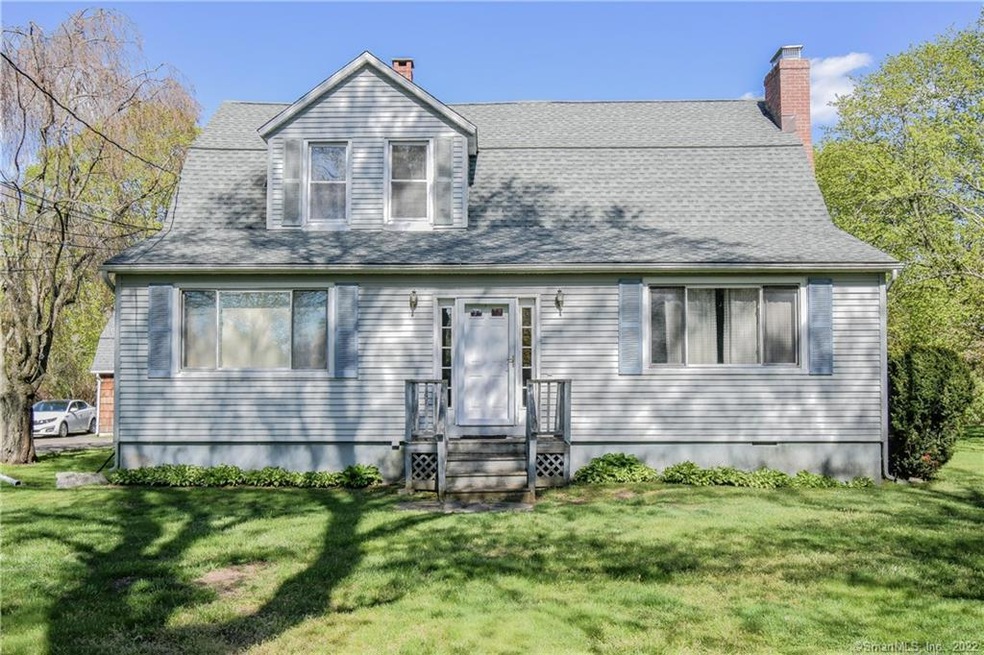 934 Daniels Farm Rd, Trumbull, CT 06611 - photo 1