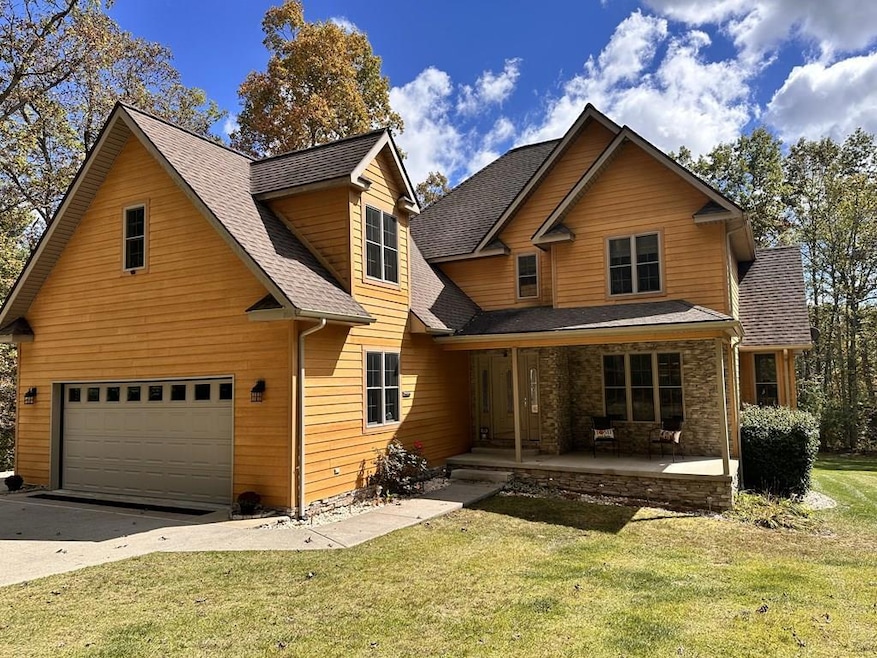 220 S Ridgeview Dr, Cool Ridge, WV 25825 - photo 1