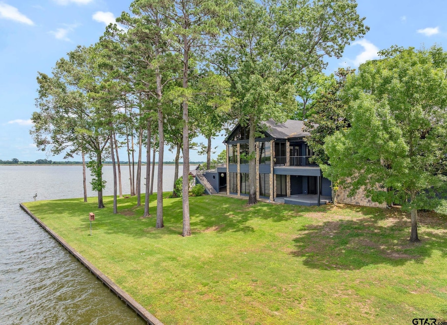 For Sale $5,749,000