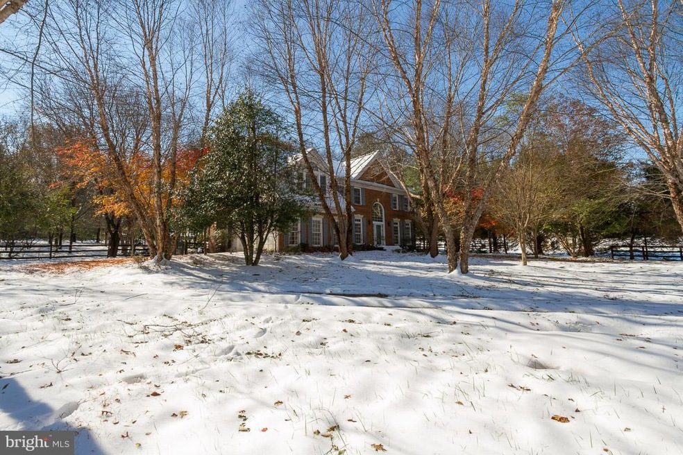 35651 Dunthorpe Ln, Purcellville, VA 20132 - photo 1