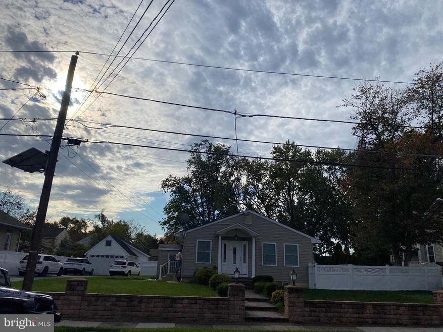 825 Orchard Ave, Runnemede, NJ 08078 - photo 1