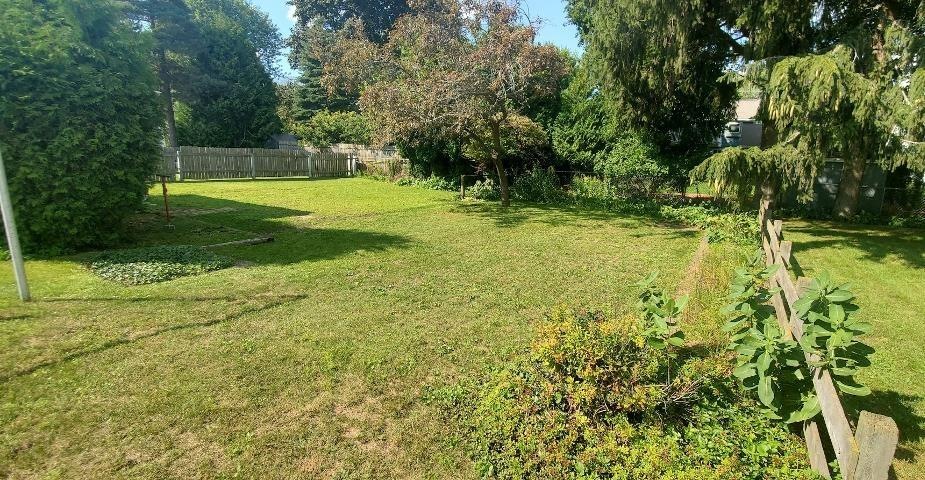 1916 27th St, Two Rivers, WI 54241 - photo 1