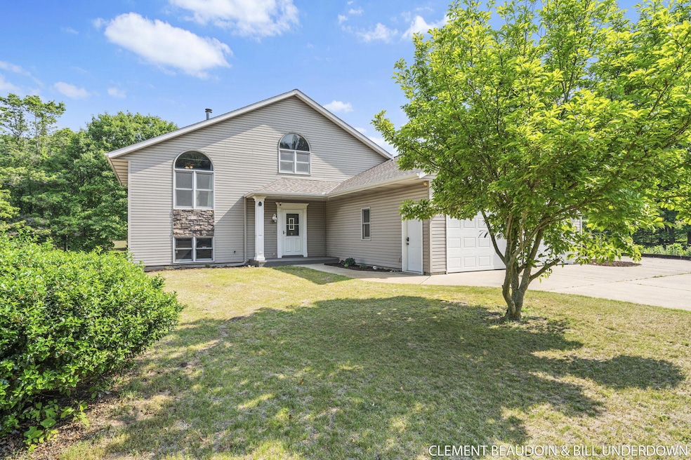 For Sale $389,000 • Co-Listing Agent