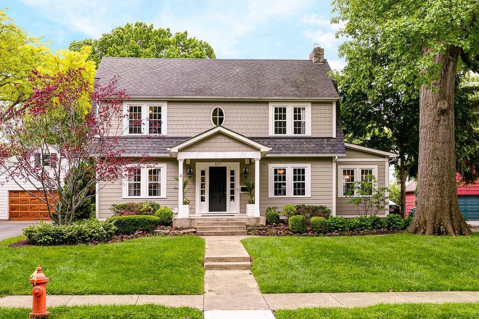 217 Brevoort Rd, Columbus, OH 43214 - photo 1