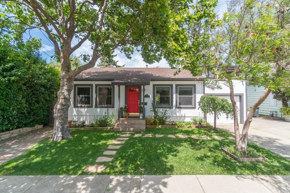 Welcome home! Charming Harte Ave Neighborhood~