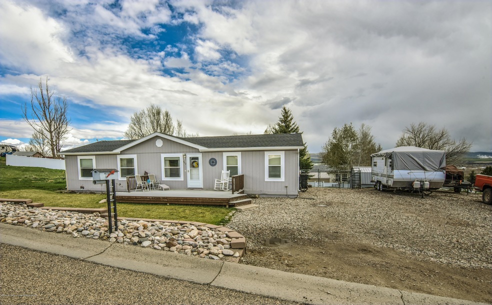 952 E 11th St, Craig, CO 81625 - photo 1