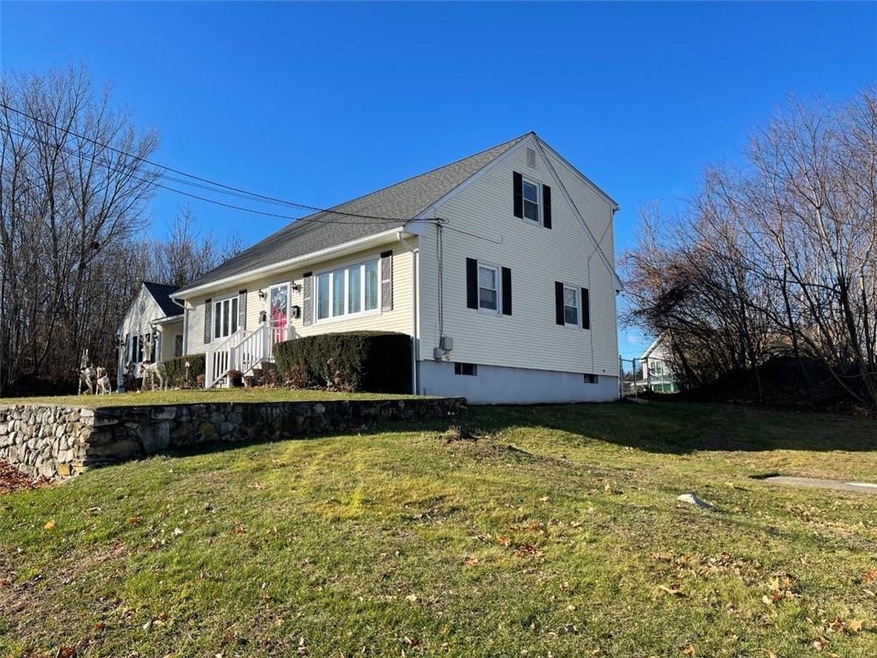 15 Royal Ave, Cranston, RI 02920 - photo 1