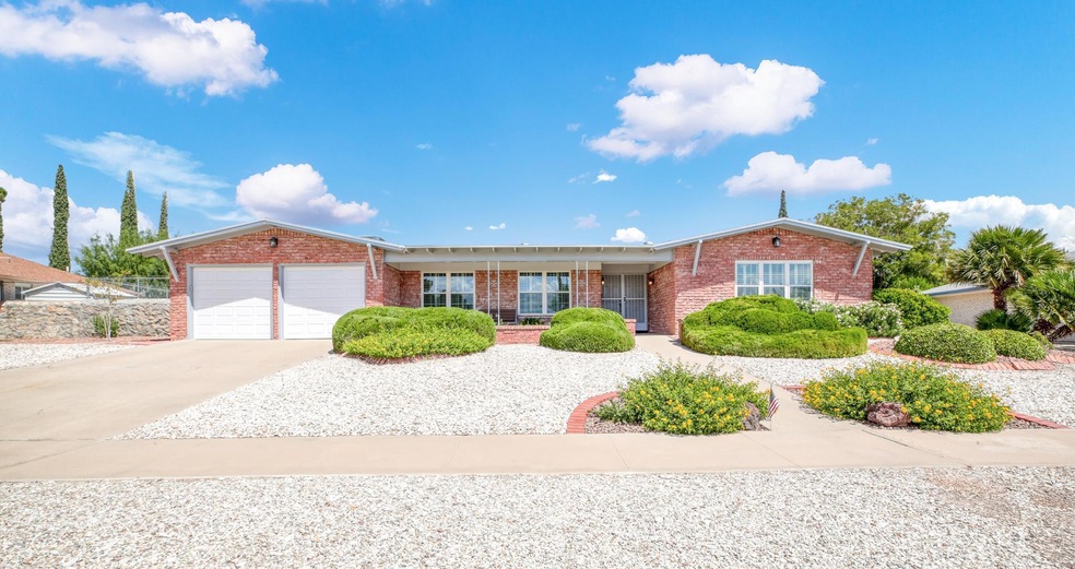 10217 Buckwood Dr, El Paso, TX 79925 - photo 1