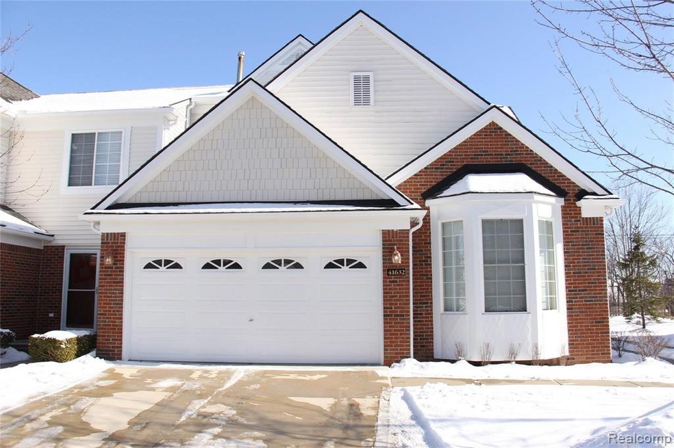 Front Elevation - 2-car Garage with Bay Window
