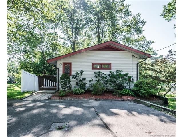 Welcome to 10 Sinclair! Your own Oasis