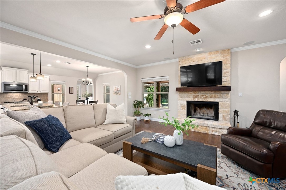 30011 Edgewood Dr, Georgetown, TX 78628 - photo 1