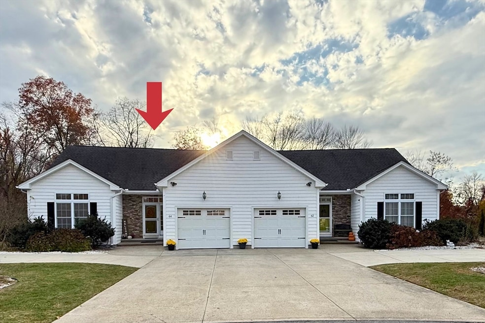 64 Mark Dr unit 64, Agawam, MA 01001 - photo 1