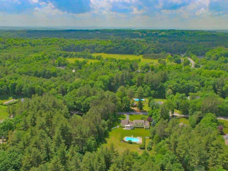 136 Wright Rd, Hollis, NH 03049 - photo 1