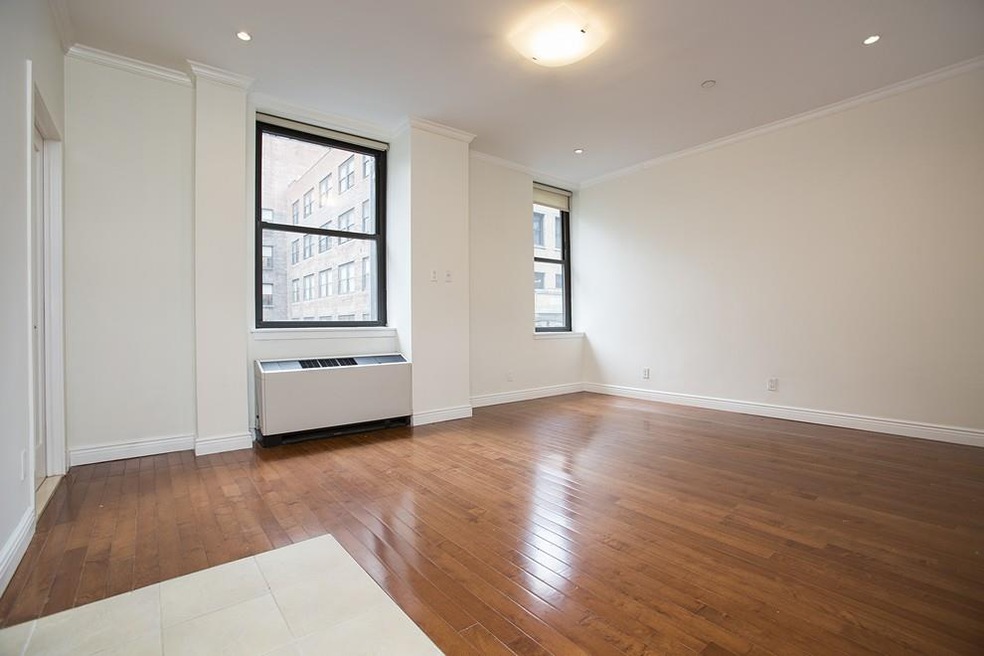 488 7th Ave unit 9H, New York, NY 10018 - photo 1
