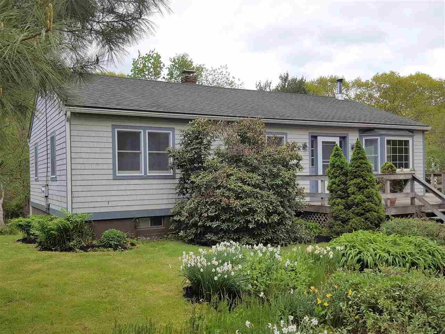 910 Sagamore Ave, Portsmouth, NH 03801 - photo 1