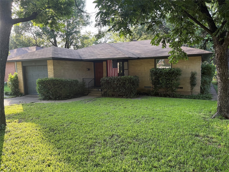 1911 Ferndale Ave, Dallas, TX 75224 - photo 1