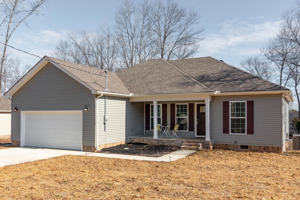 116 Doak St, Shelbyville, TN 37160 - photo 1